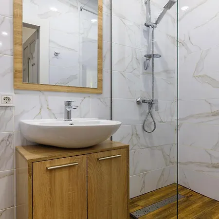 Vidfort під дубом 8 Apartament *