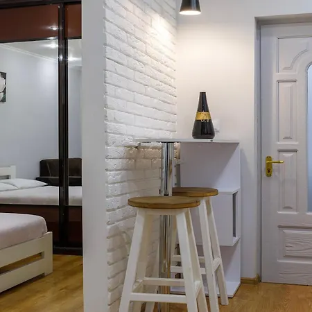 Vidfort під дубом 8