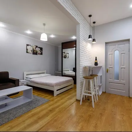 Vidfort під дубом 8 *